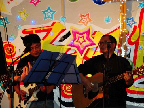 our band - this show taked in last Christmas and the left one is me^^