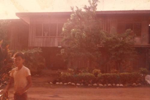 Our Old House - When I look at this pictures it brings back the memories of my happy childhood days.