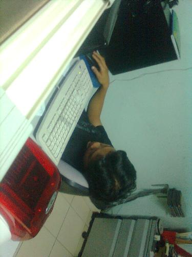 sleeping at work - This is not me i used to take my officemates pics just for fun. But i have his consent in uploading this here. This is almost near the end of office hours. He's been suffering from insomia too. sleeping at work - This is not me i used to take my officemates pics just for fun. But i have his consent in uploading this here. This is almost near the end of office hours. He's been suffering from insomia too.
