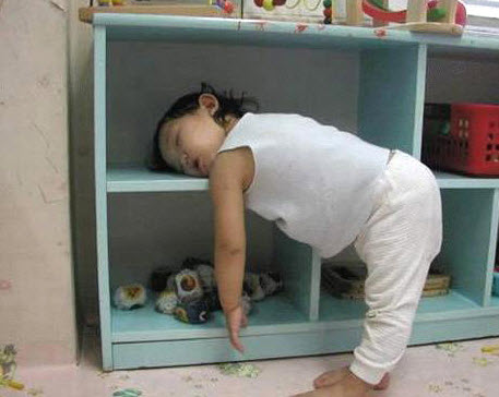 i can&#039;t sleep early - maybe i should sleep like this