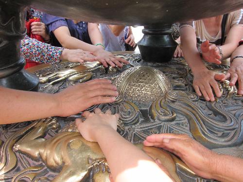 The hands on tripod - A form of prayer.