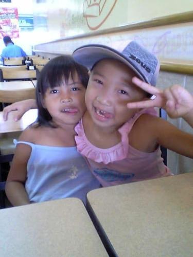 sister - gwen and izzy