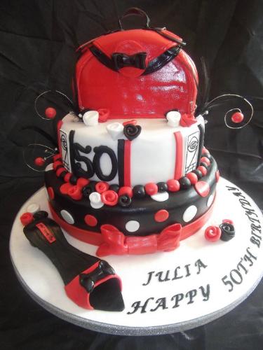 15th Biirthday Cake - This is certainly an eye catching birthday cake don't you think!!