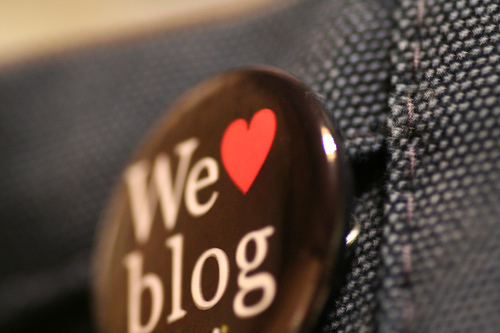 blog - a pin with text "blog"