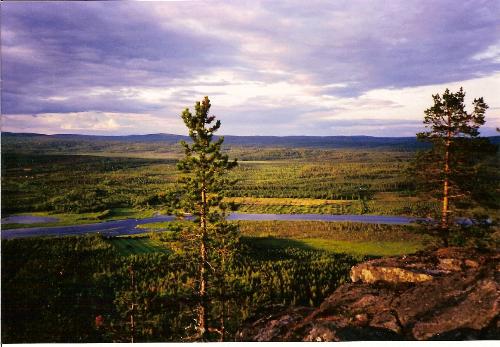 Great Place to See a bit of Finland.. - The hill is called Aavasaksa, make a search and you will find some interesting info..