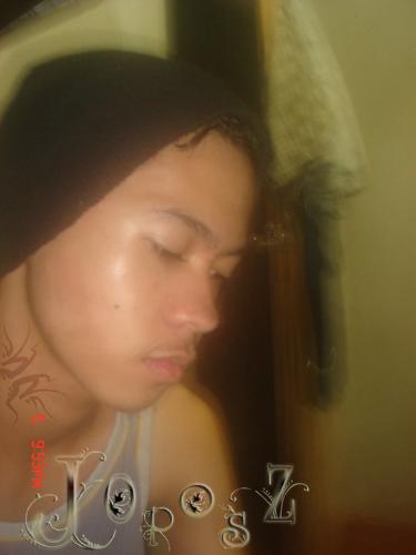 Me...myself...and I - Its my pic showing how elegant I am.JOke!!!peace out...