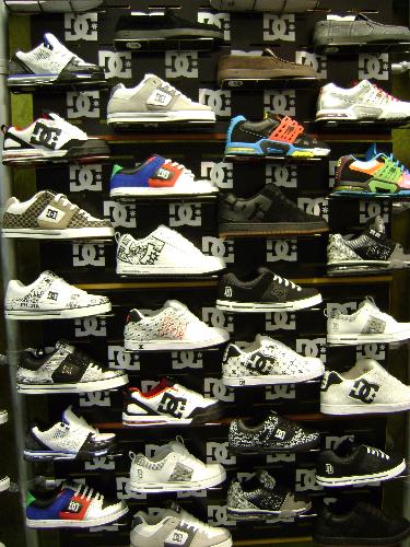 DC shoes - Skate shoes