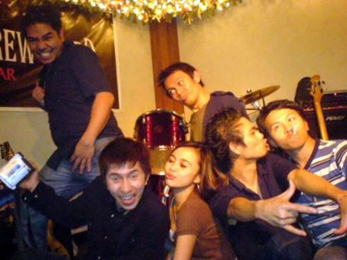 FatHeads with Kristel - After gig at BrewYard, Nevada Square, Baguio City, Philippines