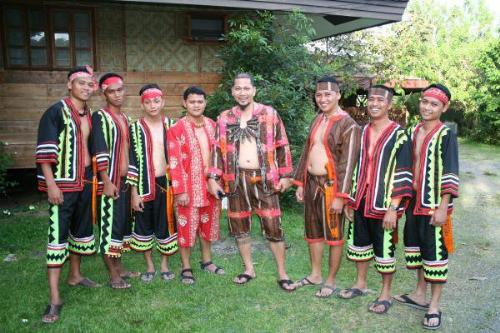 davao tribal wedding - this was about 6 years ago.when my bro senen and her wife decided to have a tribal wedding in davao...before migrating to the US my bro. experienced living with the bagobo tribe when he was young..this was a homecoming..we are the grooms men.