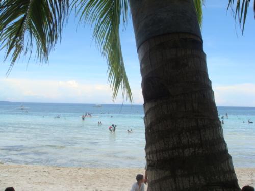 beach - This was a nice photo of the beach where we stayed during one summer.It was in Bohol and the beach was really nice.The sand was powdery white and the beach was fantastic.