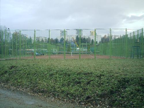 Play tennis - Here u can play tennis, photo made near to Hotel UniversT Cluj Napoca Romania