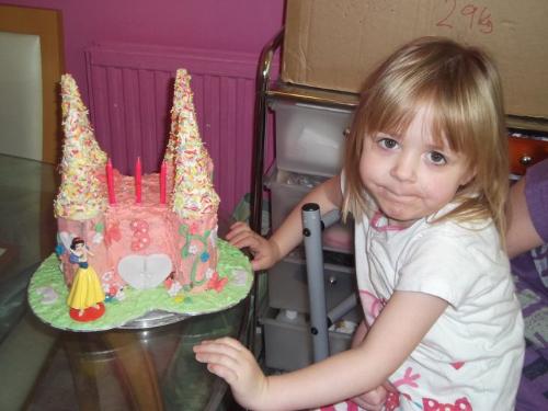 Isabelle and her cake - Sisterly love means little Izzy gets her cake!!