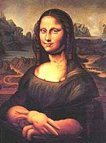 Mona Lisa Optical Illusion -  Examine the picture carefully. What things can you see? It is a rare and artistic picture of peace. Just concentrate on this picture. It will make a great satisfaction to your mind. This is just an edited version of the Mona Lisa painting.
