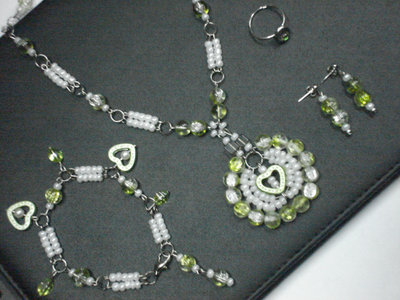 the jewelry set that I designed - made of glassy beads and silver wire