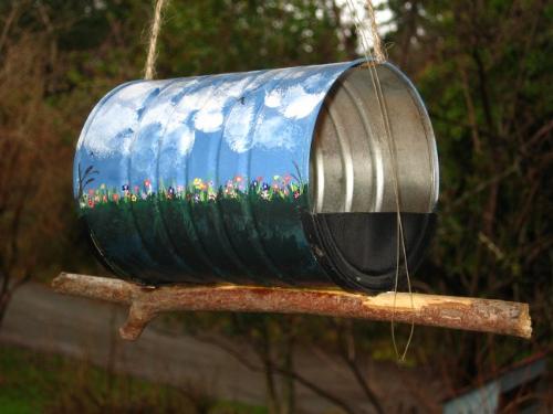 Cheap Bird Feeder Craft - Metal Coffee Can Makes a Great Bird Feeder.