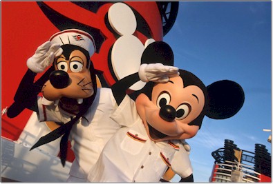 Disney Cruise Pic - Mickey and Goofy upon the disney cruise ship Disney Cruise Pic - Mickey and Goofy upon the disney cruise ship