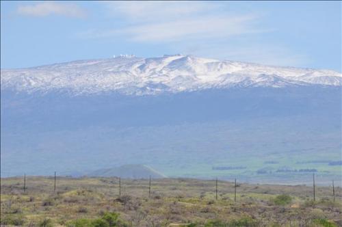 Mauna Kea or 'White Mountain' - This is the Mauna Kea mountain in Hawaii which means 'White Mountain' in Hawaiian. Snow is not unusual there.