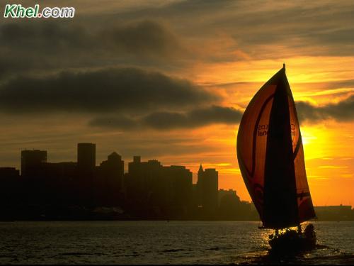 Boat sailing - Sunset and sailing makes enjoyable at that time. Every one loves to see the scene.