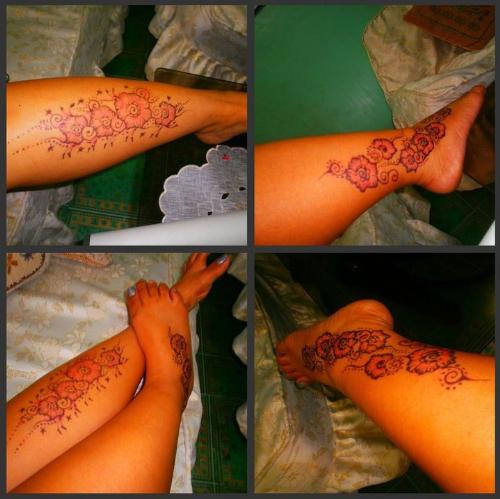 My henna tattoo - I just had a henna tattoo last month. It was a dream come true. Although my mom was against it but she had nothing to do since I can't erase it. LOL! This is just temporary.