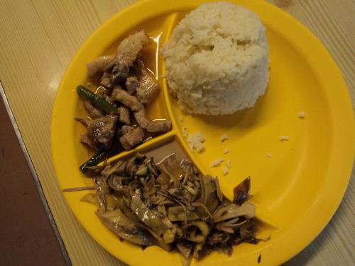 budget meal - budget meal of meat and vegetables budget meal - budget meal of meat and vegetables