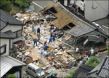 Earthquake in Japan - This is the photo of the what happened in Japan