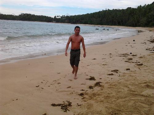 Vacation at Surigao! - The beach enticed me to get wet! :) Yahoo!