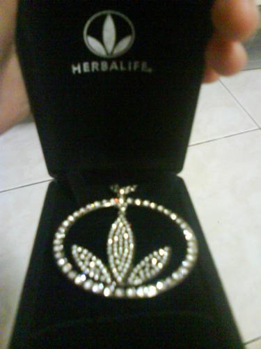 Herbalife bling bling - Swarovski necklace