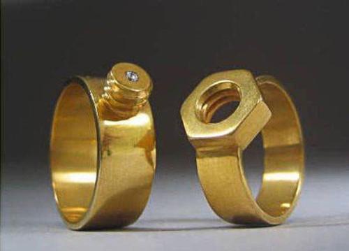 engineers wedding ring - lolz ,maybe this one is the best for a engineer ,just for fun ,no hard feelings ,apology in advance to the engineering community ,and if u like the idea and want to thank me for it ,well mention not .