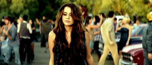 Miley Cyrus - Party in The USA - Miley Cyrus - Party in The USA!!