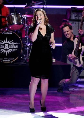Kelly Clarkson - The first 'American Idiol' winner. She is still going stronge!