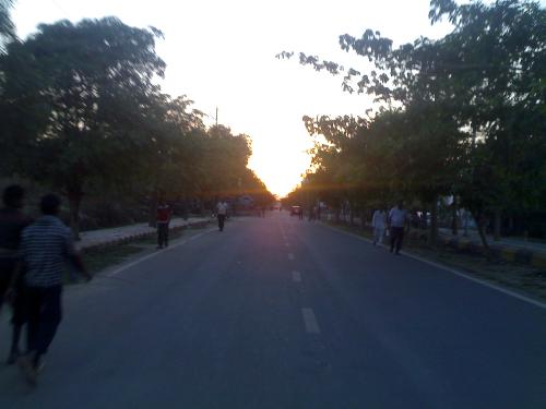 Evning Sunset On Road - Me N MY Friend Saurabh