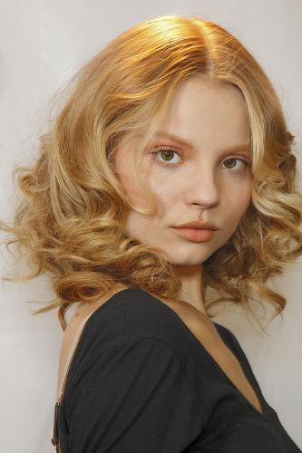 This is beauty! - Delicate features and low makeup, this is the real beauty! Model Magdalena Frackowiak