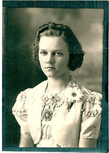 Photo of my mother when she was young - My mother's confirmation photo