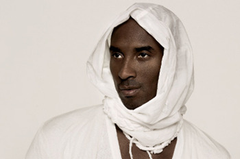 Kobe Bryant - Don't know why he is were a bag over his head but he looks weird like this!