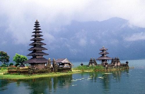 Bedugul Lake - this is a picture of a Hindu temple in the middle of Bedugul Lake, east Bali. Bali has so many tourist attractions. the most famous spots are Kuta Beach, Sanur Beach, Nusa Dua Beach, Tanah Lot, Sangeh, Ubud, Besakih Temple, Bedugul Lake, and Ngaben (corpse burning ceremony).