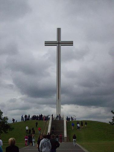 papal cross - The papal cross is in Dublin,Ireland. Many people visit it.