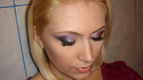 Evening make-up - Here is my friend Oana, with evening make-up prepared for an event that night.
