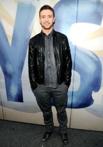 Justin Timberlake - I would of liked the outfit better if the jacket was real leather! it looks like the jacket is vinyl!