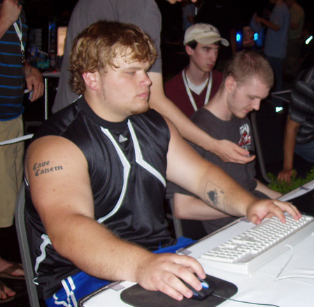 Geoff 'incontrol' robinson  - This is a picture of the guy dating miss oregon USA. This is Geoff Incontrol robinson at a starcraft tournament, perhaps in starcraft's broodwar days (if you understand).