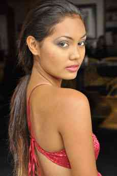 the asian - sandra frm delhi she is model