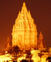candi - Prambanan is the masterpiece of Hindu culture from the 10th century. The building was the slender, towering 47 meters create unparalleled architectural beauty.