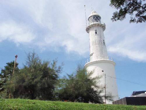 Tower - This is a tower that built during war in back 1940s. It is situated at Bukit Melawati, Selangor, Malaysia.