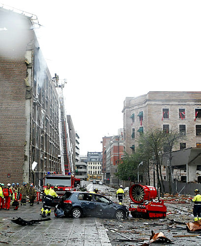 norway bomb - pictures of the norway bomb site