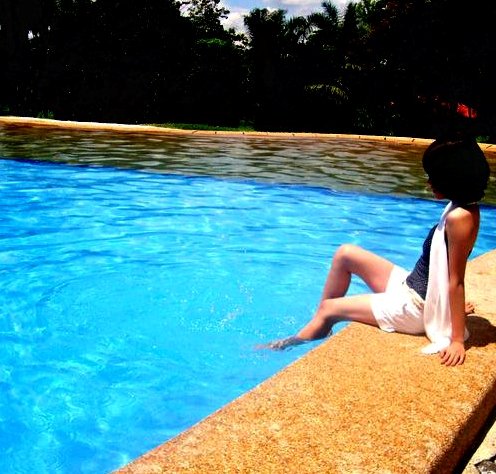 Blue - This photo was taken at Geraldin Resort at Tacurong City, Sultan Kudarat.