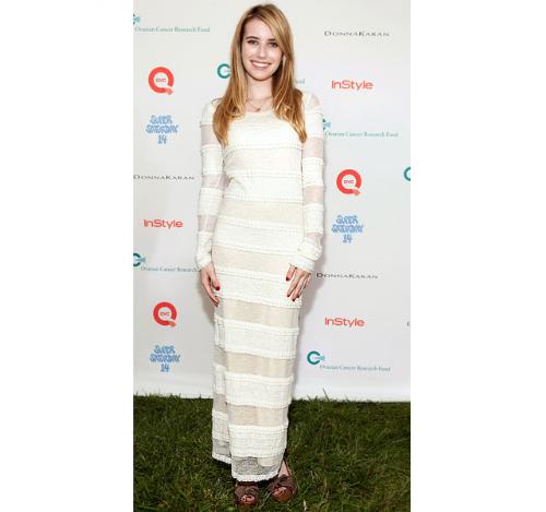 Emma Roberts - She looks like a mummy in this dress! She looks terrible!