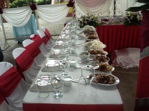 Wedding reception - Food Servings