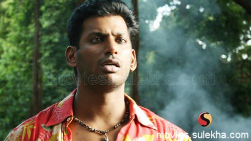 avan ivan - vishal just plays a different role in this movie