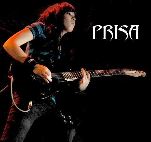 prisa performing with black shirt - i like this foto, because she look beautiful