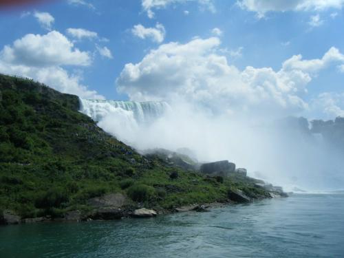Niagra Falls - A shot of Niagra Falls. So beautiful!