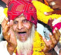 Habib Miyan: Oldest man ever died. - Habib Miyan of Jaipur, India lived for about 138/139 years. His name was included in Limca Book of World's records in 2005.